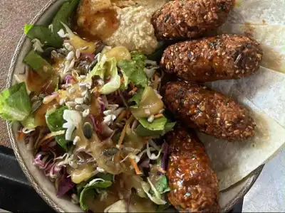 Falafel bowl